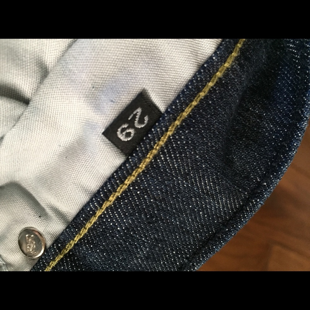 Rock & Republic Jeans with Rhinestone Pockets - Picture 6 of 8
